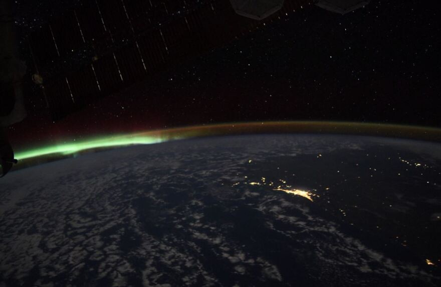 Μαγεύουν οι εικόνες από το σέλας που κατέγραψε αστροναύτης της NASA