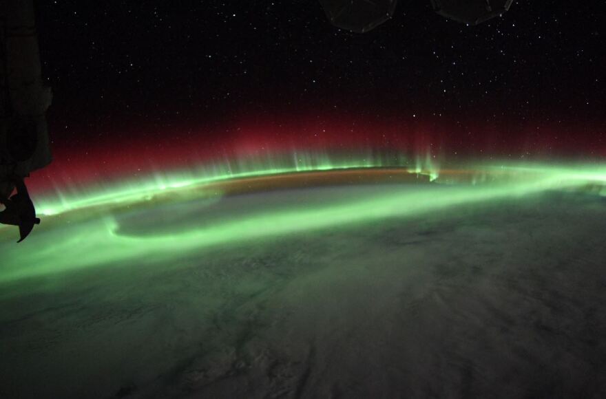 Μαγεύουν οι εικόνες από το σέλας που κατέγραψε αστροναύτης της NASA