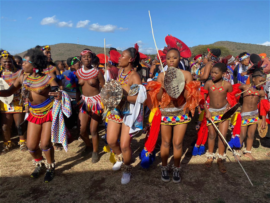 Ανέβηκε στο θρόνο ο νέος βασιλιάς των Ζουλού παρά τις αντιδράσεις των ετεροθαλών αδελφών του