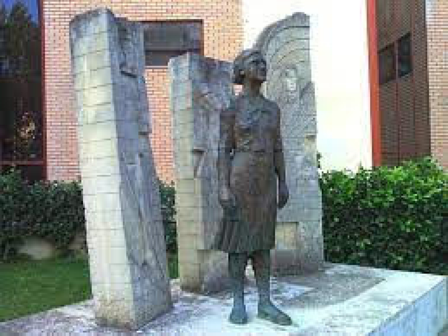 Ηλέκτρα Αποστόλου: η ηρωίδα της Εθνικής Αντίστασης και υπέρμαχος των δικαιωμάτων των γυναικών με το τραγικό τέλος