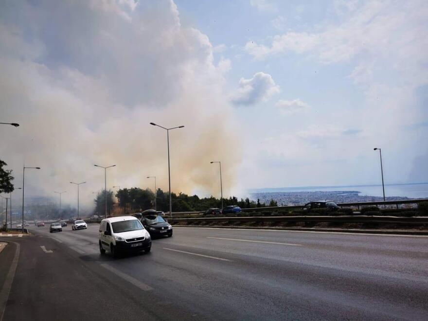 Θεσσαλονίκη: Φωτιά τώρα στο Σέιχ Σου - Μεγάλη κινητοποίηση της Πυροσβεστικής