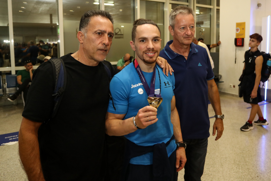 Επέστρεψαν στην Ελλάδα οι πρωταθλητές Ευρώπης Ντρισμπιώτη και Πετρούνιας