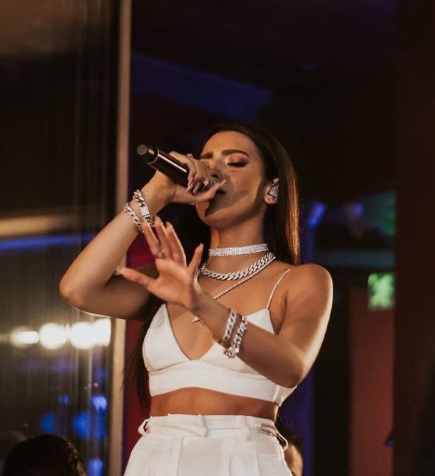 Αναστασία: Σε billboard της Times Square στη Νέα Υόρκη