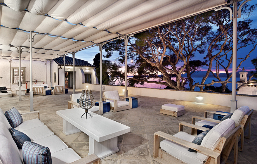 Καπετανόσπιτο Mπουντούρη: Αστική ομορφιά στην Υδρα