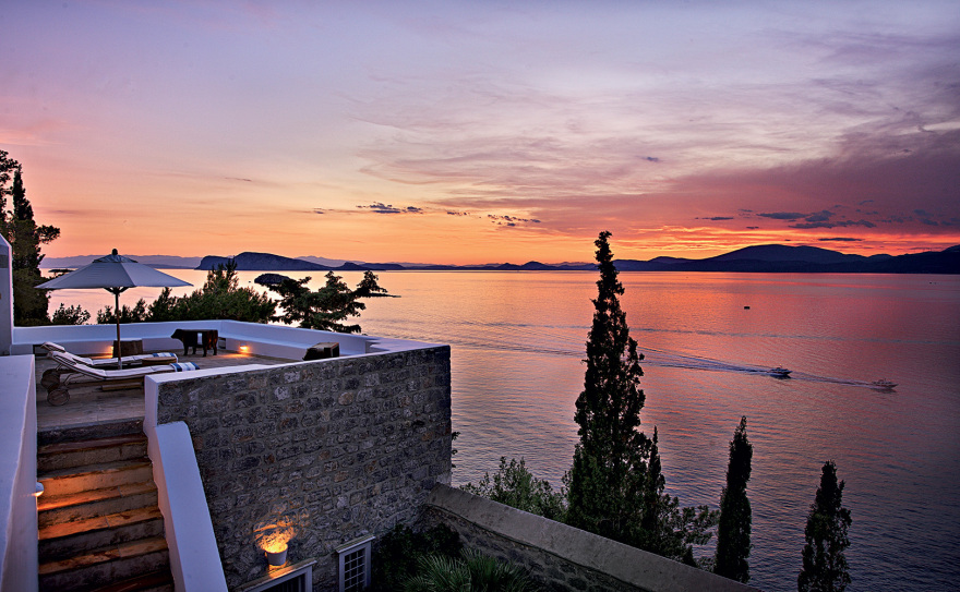 Καπετανόσπιτο Mπουντούρη: Αστική ομορφιά στην Υδρα