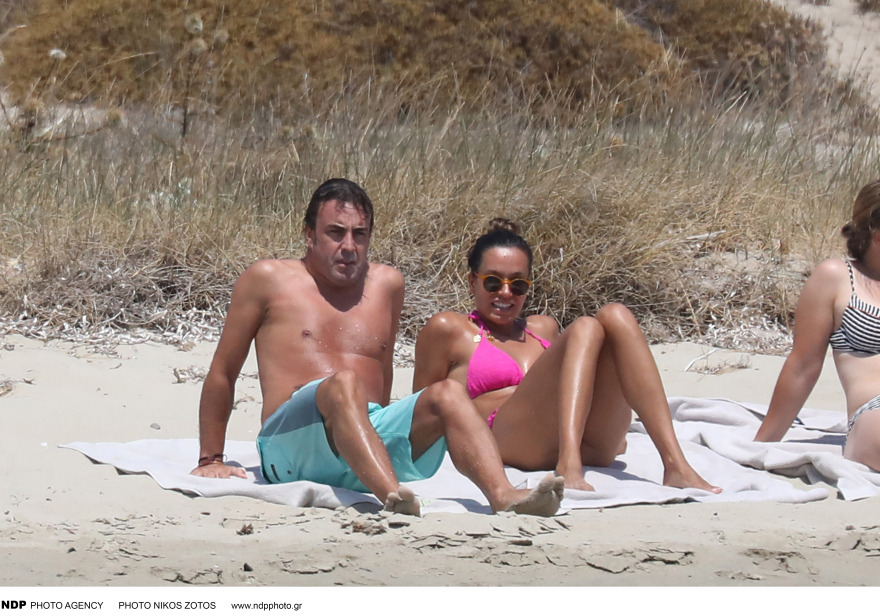 Φερνάντο Αλόνσο: Κάνει διακοπές στη Μύκονο με τη σύντροφό του