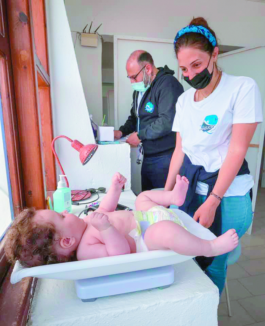 Οι Έλληνες «Ρομπέν των νησιών»: Οι γιατροί που δίνουν το παράδειγμα για το τι σημαίνει εθελοντισμός