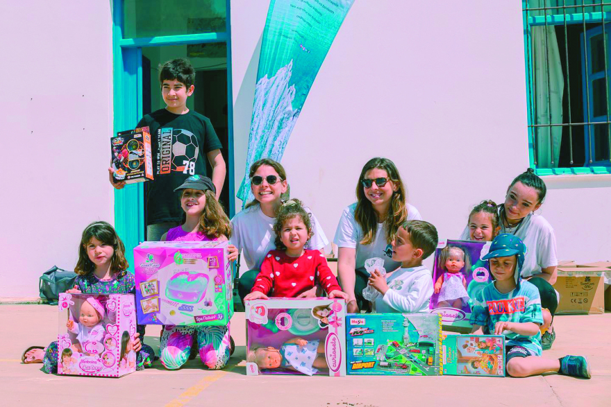 Οι Έλληνες «Ρομπέν των νησιών»: Οι γιατροί που δίνουν το παράδειγμα για το τι σημαίνει εθελοντισμός