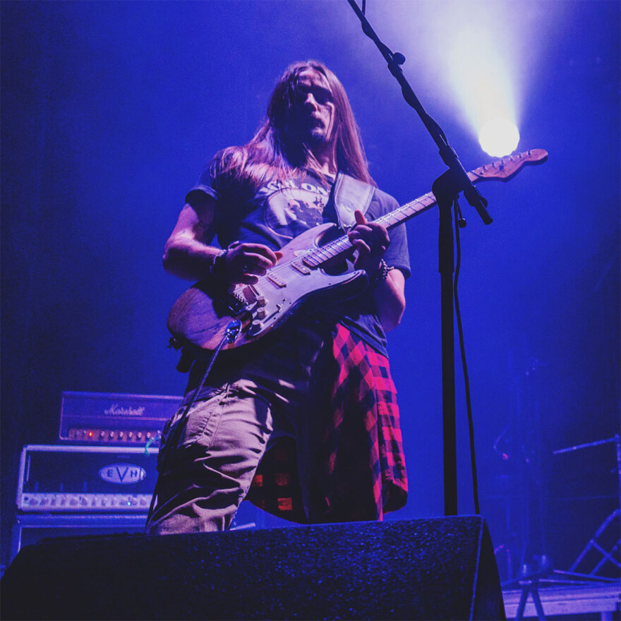 Βασίλης Λέκκας και Νίκος Σπάθας τιμούν τον Γιάννη Σπάθα και τους Socrates Drank the Conium