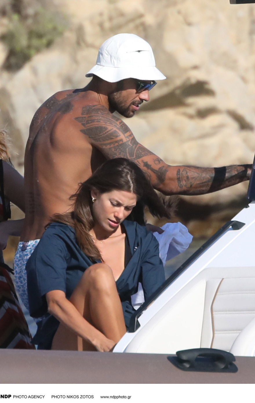 Γιώργος Πρίντεζης - Στέλλα Κωστοπούλου: Διακοπές στη Μύκονο για το ζευγάρι