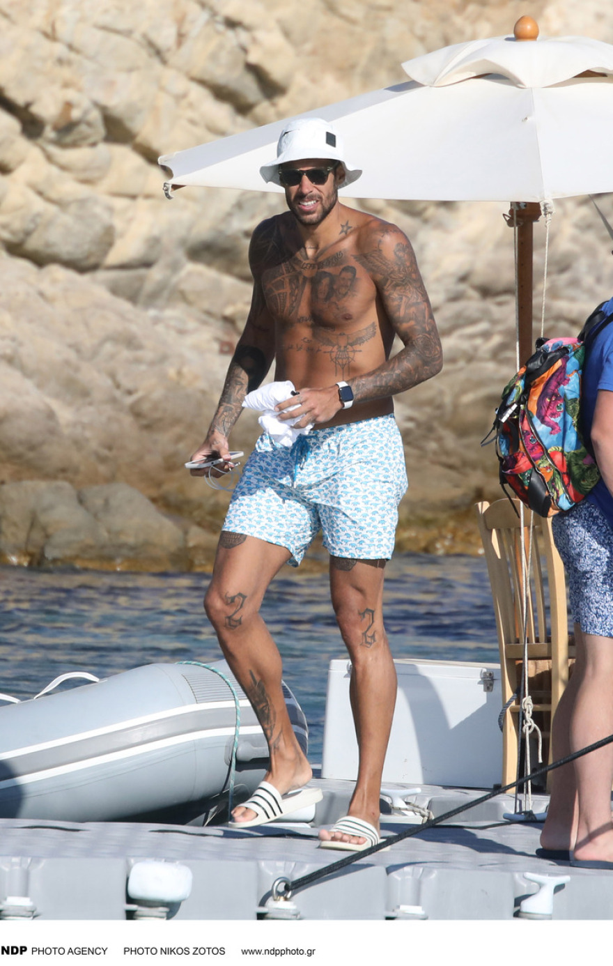 Γιώργος Πρίντεζης - Στέλλα Κωστοπούλου: Διακοπές στη Μύκονο για το ζευγάρι