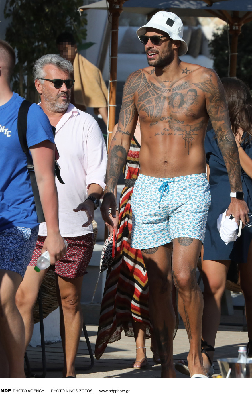 Γιώργος Πρίντεζης - Στέλλα Κωστοπούλου: Διακοπές στη Μύκονο για το ζευγάρι