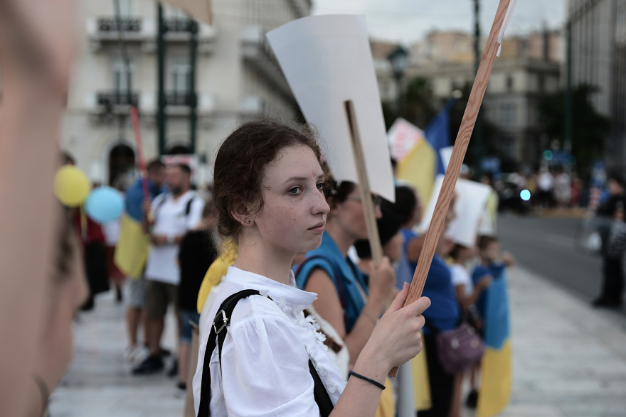 Μεγάλη εκδήλωση για την ανεξαρτησία της Ουκρανίας στο Σύνταγμα - Δείτε εικόνες