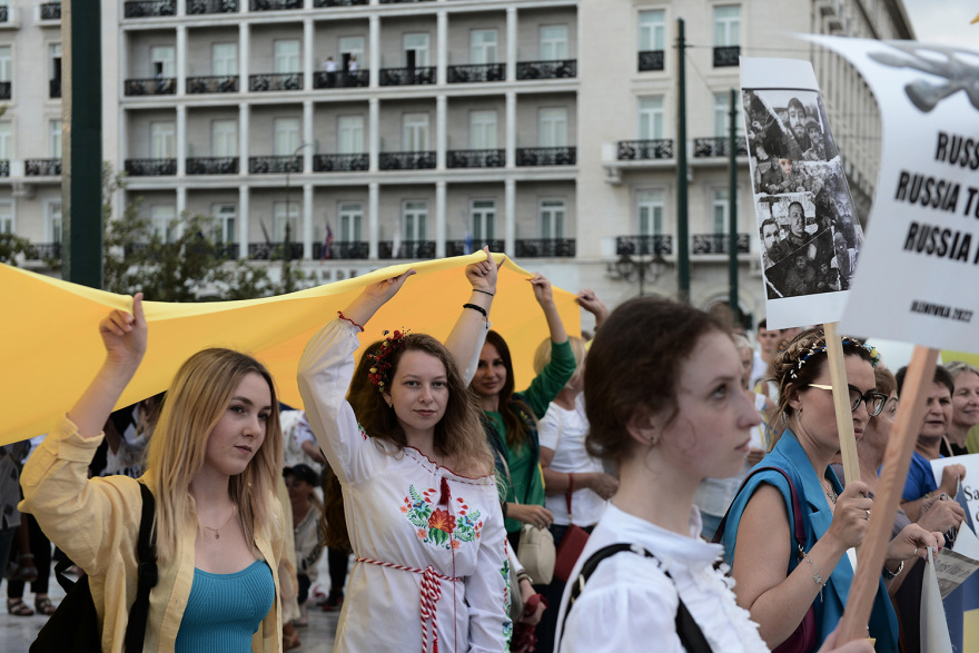 Μεγάλη εκδήλωση για την ανεξαρτησία της Ουκρανίας στο Σύνταγμα - Δείτε εικόνες