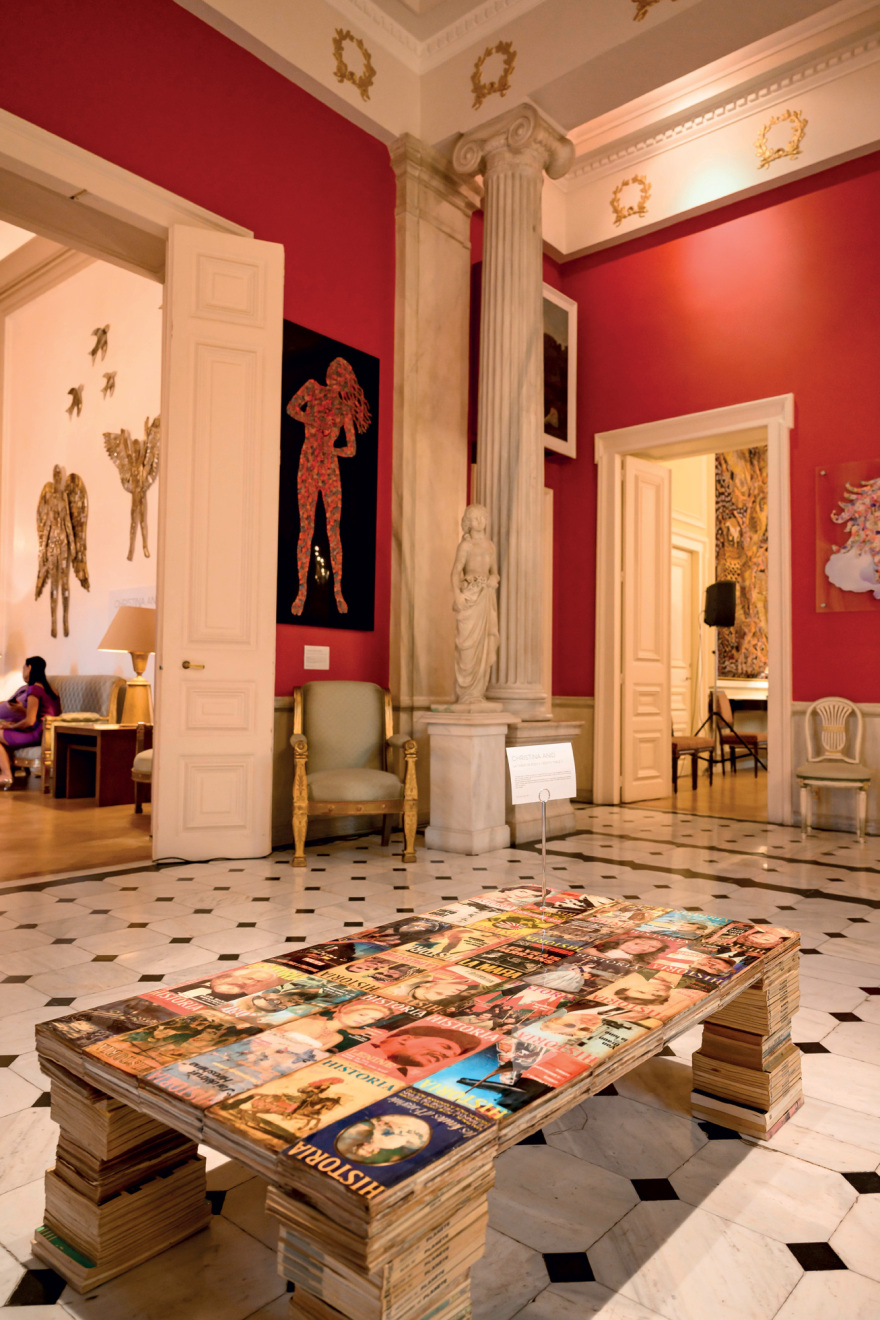 Χριστίνα Ανίντ: Ενας σουρεάλ κόσμος στην Καστέλλα