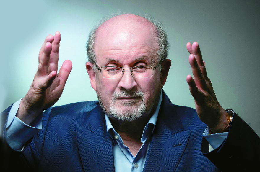 Οι «Σατανικοί στίχοι» έγιναν πάλι best seller μετά την απόπειρα δολοφονίας