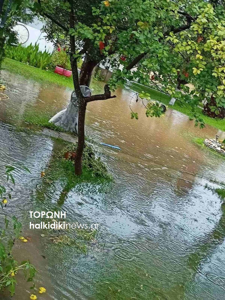 Σαρωτική επέλαση της κακοκαιρίας - Πού θα «χτυπήσει» τις επόμενες ώρες, τα προβλήματα σε όλη τη χώρα