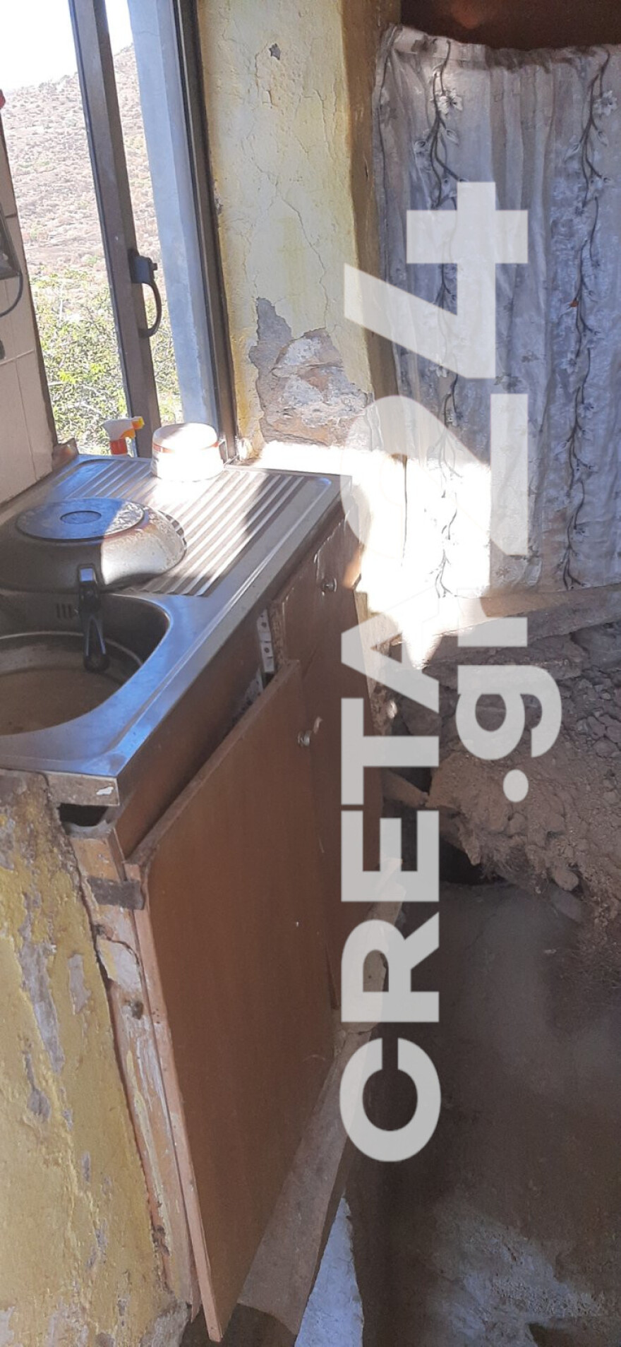 Ρέθυμνο: Φωτογραφίες από το σημείο όπου καταπλακώθηκε η 77χρονη 