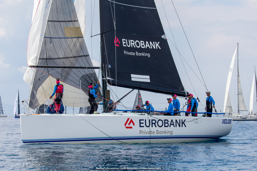 Οι Ολυμπιονίκες Μάντης - Καγιαλής προηγούνται στον ιστιοπλοϊκό αγώνα Άνδρου