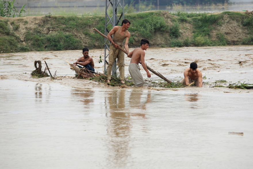 Η τρομακτική στιγμή που ξενοδοχείο παρασύρεται από πλημμύρες-χειμάρρους στο Πακιστάν - Δείτε βίντεο