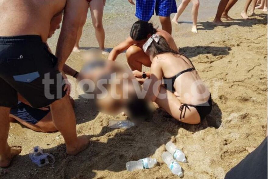 Τραγωδία στη Χαλκιδική: Κατέρρευσε ο πατέρας του 15χρονου μόλις έμαθε ότι ο γιος του πνίγηκε