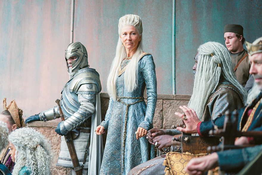 Το «House of the Dragon»  σαρώνει την τηλεθέαση με αίμα, σεξ και στέμμα 