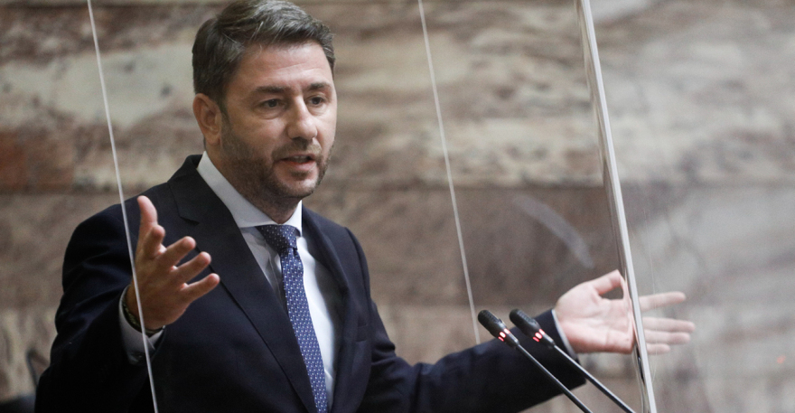 ΠΑΣΟΚ: Δίνει μάχη για να κρατήσει το διψήφιο ποσοστό