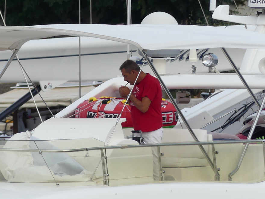 Πάνος Καμμένος: Σκαφάτος, αρμενίζει  στο Αιγαίο...