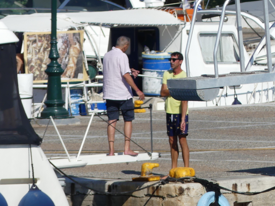 Πάνος Καμμένος: Σκαφάτος, αρμενίζει  στο Αιγαίο...