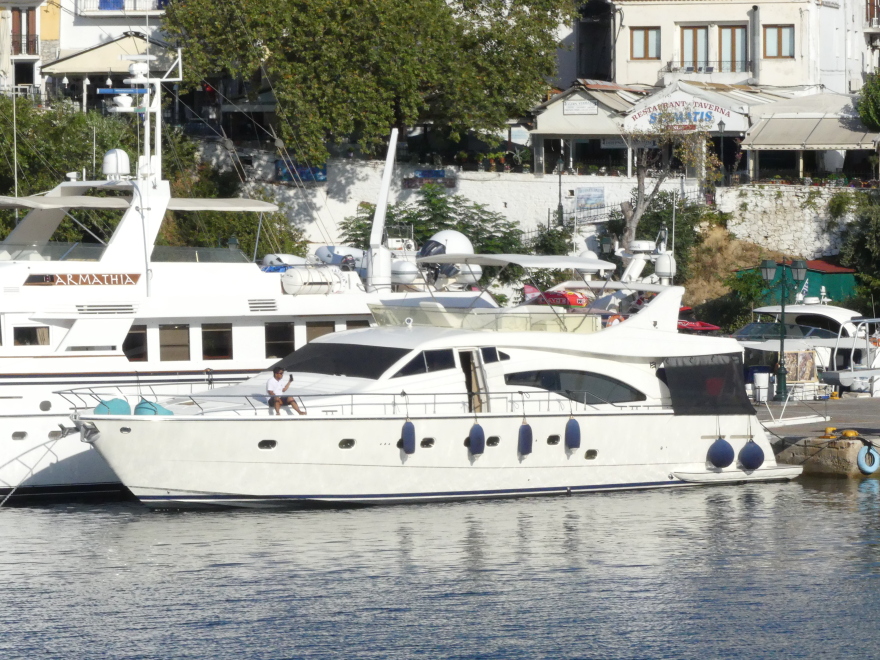 Πάνος Καμμένος: Σκαφάτος, αρμενίζει  στο Αιγαίο...