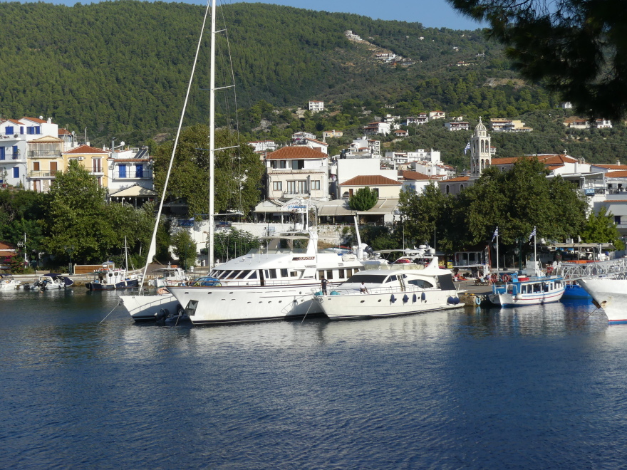 Πάνος Καμμένος: Σκαφάτος, αρμενίζει  στο Αιγαίο...