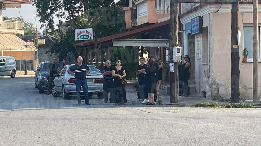 Γονείς, φίλοι και συμμαθητές αποχαιρέτησαν τον 15χρονο που πνίγηκε στη Χαλκιδική  