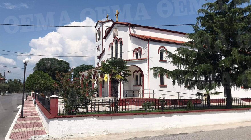 Γονείς, φίλοι και συμμαθητές αποχαιρέτησαν τον 15χρονο που πνίγηκε στη Χαλκιδική  