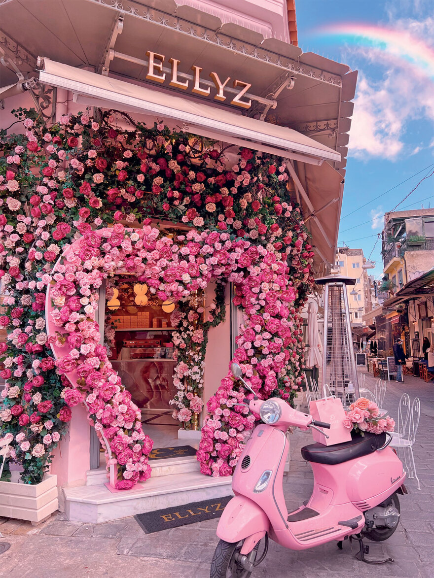 Ευτυχία Λαζάρου: Η business woman με τις μπουκαμβίλιες