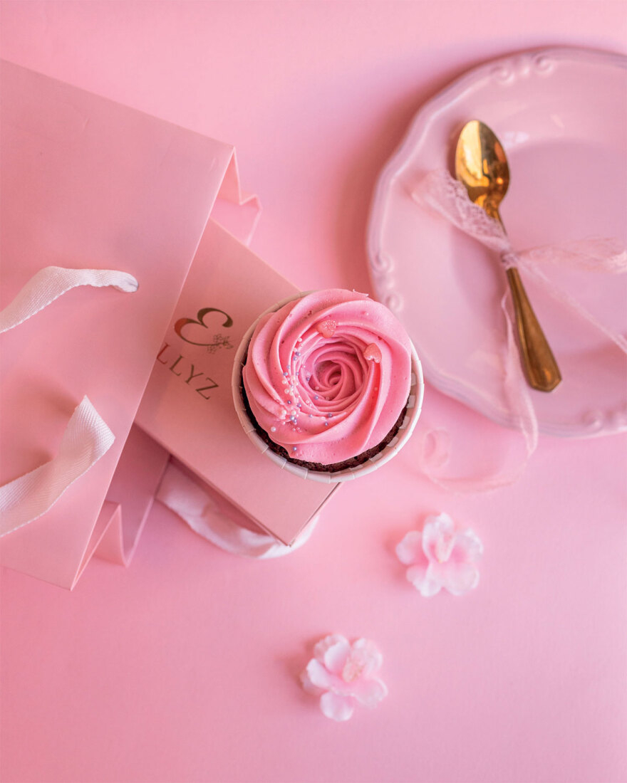 Ευτυχία Λαζάρου: Η business woman με τις μπουκαμβίλιες