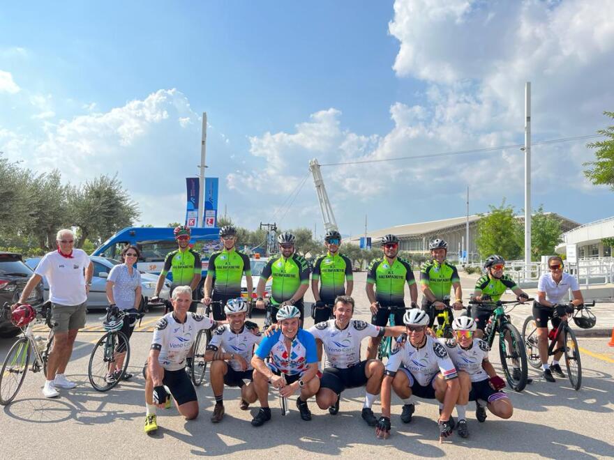 ΟΑΚΑ: Σταθμός του ποδηλατικού υπερ-μαραθωνίου για την επιστροφή των Γλυπτών του Παρθενώνα