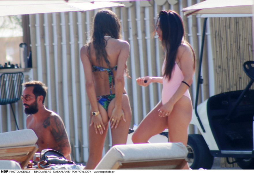 Survivor: Οι πρώην παίκτες του ριάλιτι απολαμβάνουν το μπάνιο τους στη Βούλα