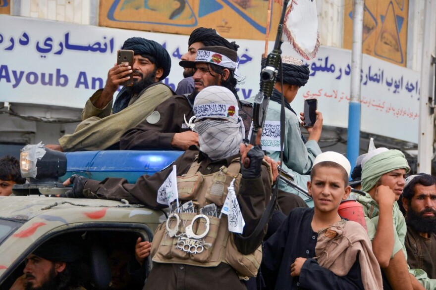 Αφγανιστάν: Οι Ταλιμπάν γιορτάζουν ένα χρόνο από την αποχώρηση των ξένων στρατευμάτων από τη χώρα
