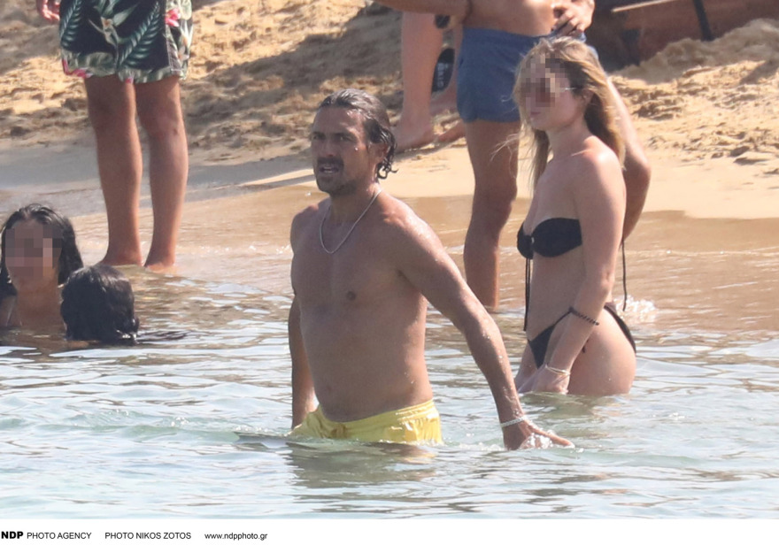 Ο Γουίλιαμ Αμπαντί κάνει διακοπές στη Μύκονο