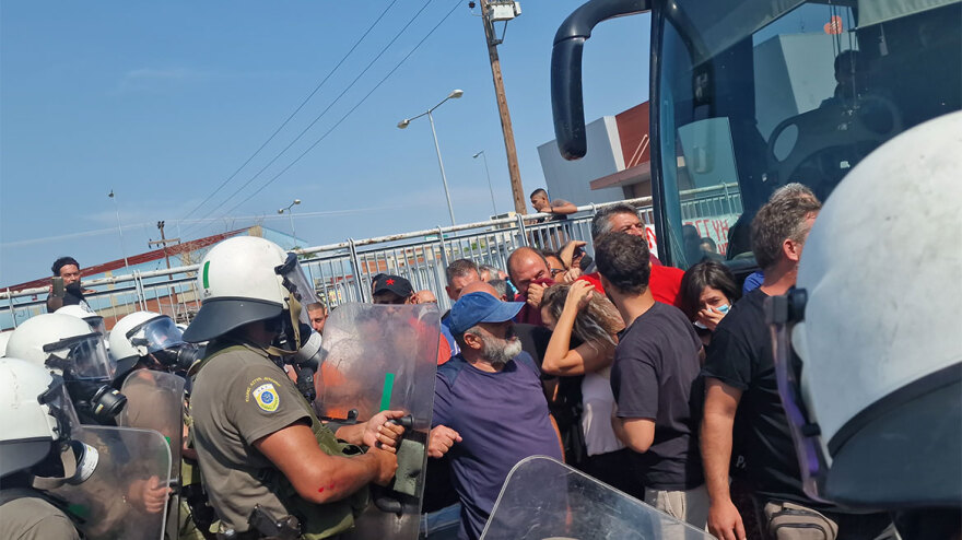 Θεσσαλονίκη: Δύο συλλήψεις για τα επεισόδια στη «Μαλαματίνα» - Τραυματίες τρεις αστυνομικοί, δύο διαδηλωτές στο νοσοκομείο