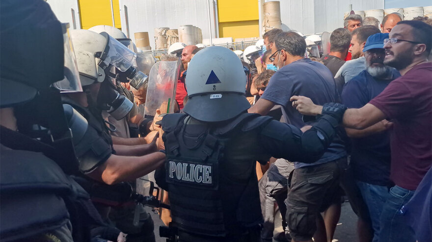 Θεσσαλονίκη: Δύο συλλήψεις για τα επεισόδια στη «Μαλαματίνα» - Τραυματίες τρεις αστυνομικοί, δύο διαδηλωτές στο νοσοκομείο