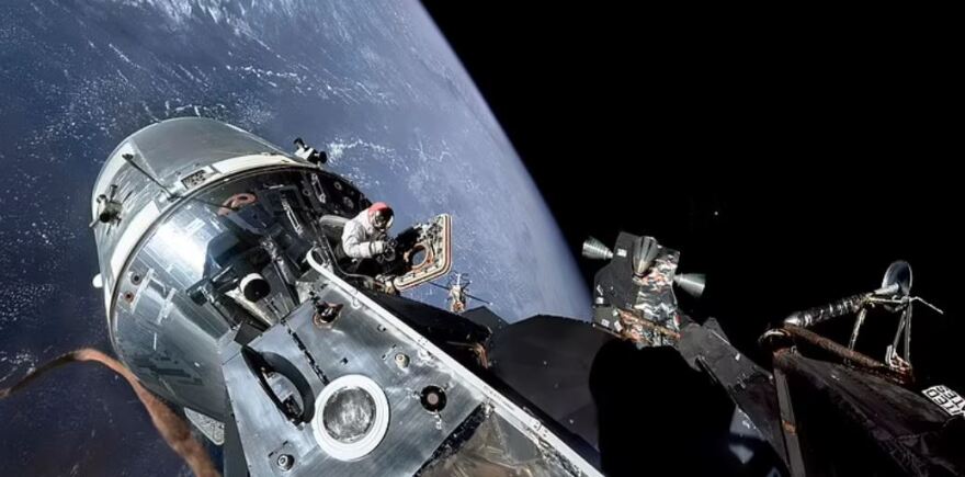 Σπάνια στιγμιότυπα από τις αποστολές της NASA βγαίνουν για πρώτη φορά στο φως μετά από μισό αιώνα 