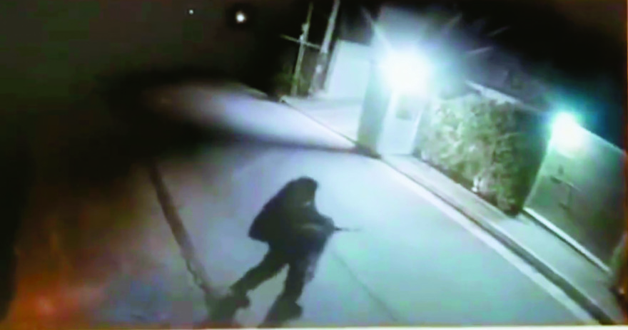 Φουρθιώτης: Στο σκαµνί για τις «στηµένες» σφαίρες στο σπίτι του - Όλο το βούλευμα  