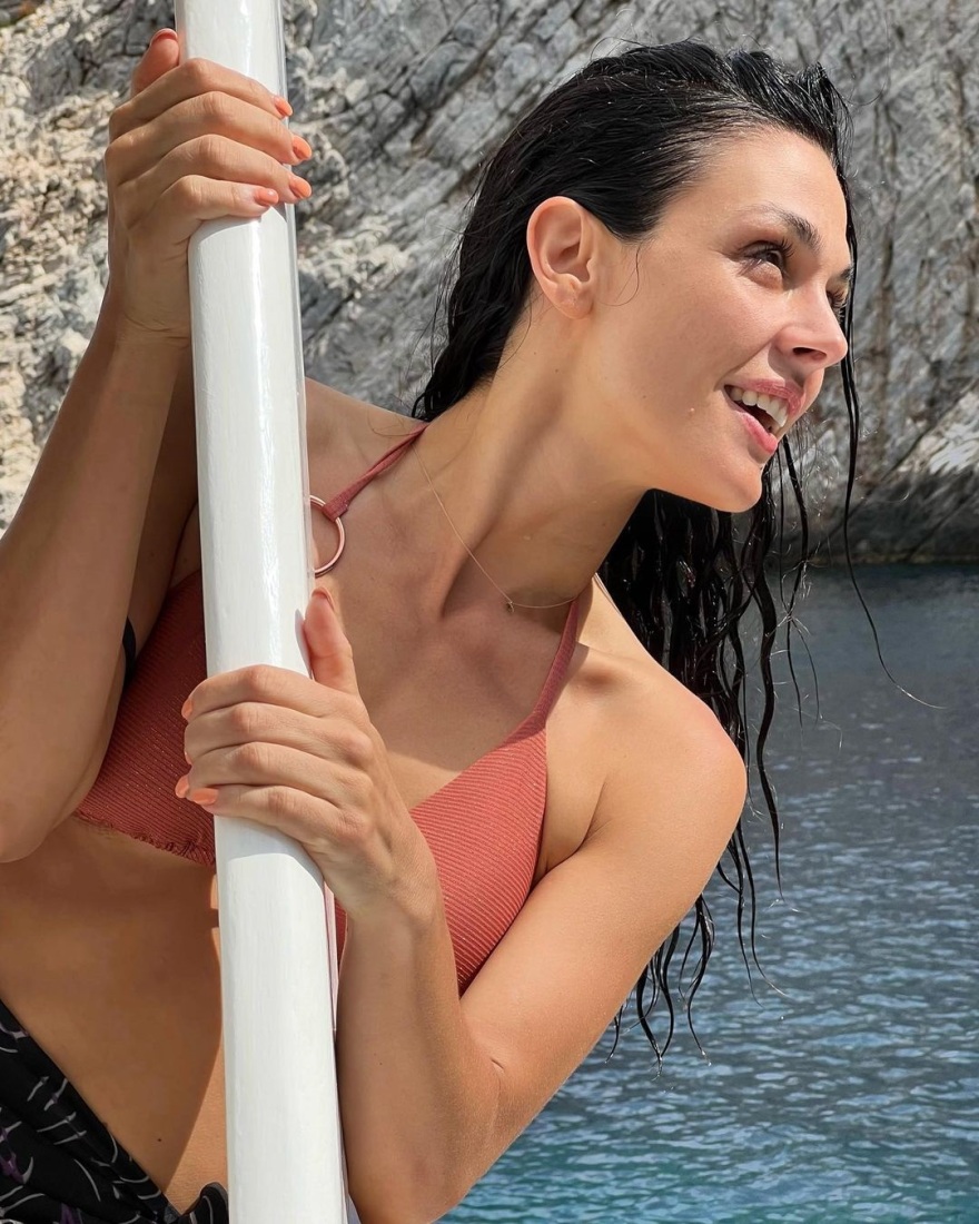 Η Ιωάννα Τριανταφυλλίδου αποχαιρετά το καλοκαίρι από τη Φολέγανδρο