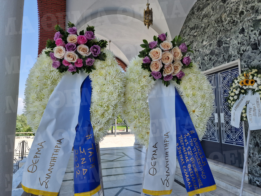 Λάρισα: Ράγισαν καρδιές στην κηδεία της 19χρονης Θάλειας 