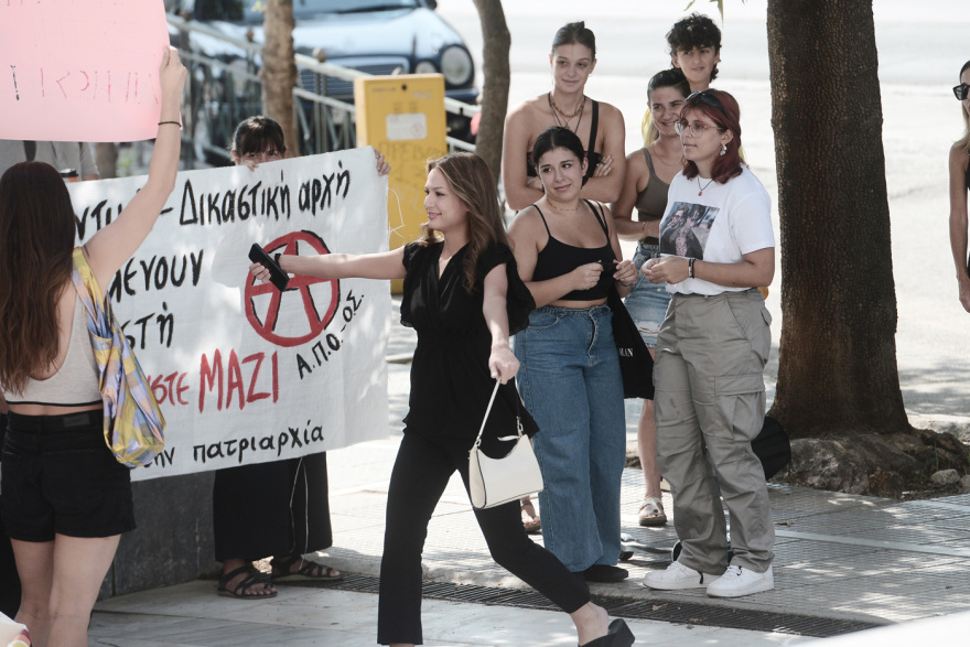 Στον Άρειο Πάγο η Γεωργία Μπίκα με τον συνήγορό της - Δείτε φωτογραφίες