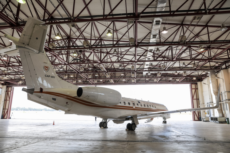 Κύπρος: Άλλαξε χέρια παρουσία Μητσοτάκη - Αναστασιάδη το κυβερνητικό αεροσκάφος που δωρίζει η Ελλάδα