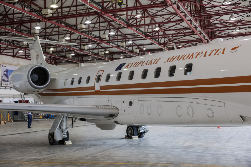 Κύπρος: Άλλαξε χέρια παρουσία Μητσοτάκη - Αναστασιάδη το κυβερνητικό αεροσκάφος που δωρίζει η Ελλάδα