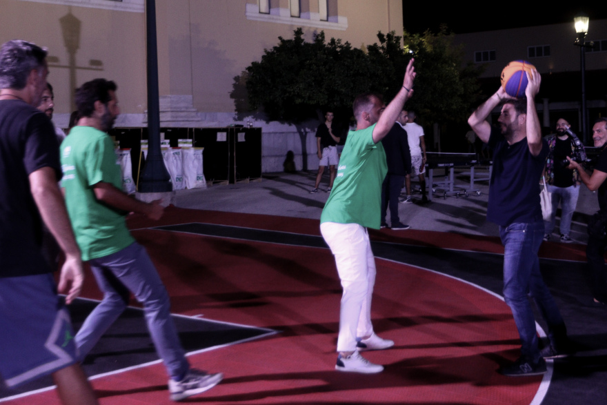 Νίκος Ανδρουλάκης: Αύριο στο χειρουργείο μετά τη ρήξη χιαστού, κανονικά σήμερα η ομιλία του 