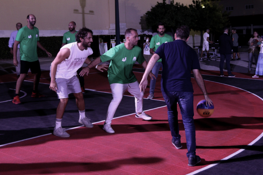 Νίκος Ανδρουλάκης: Αύριο στο χειρουργείο μετά τη ρήξη χιαστού, κανονικά σήμερα η ομιλία του 